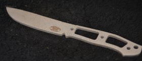 ОХОТНИК ФУЛТАНГ (БОЛЬШОЙ) (материал -сталь BOHLER M390 MICROCLEAN- вакуумная закалка, криообработка, электроэрозионная резка) 275(140) *32*4,3ММ